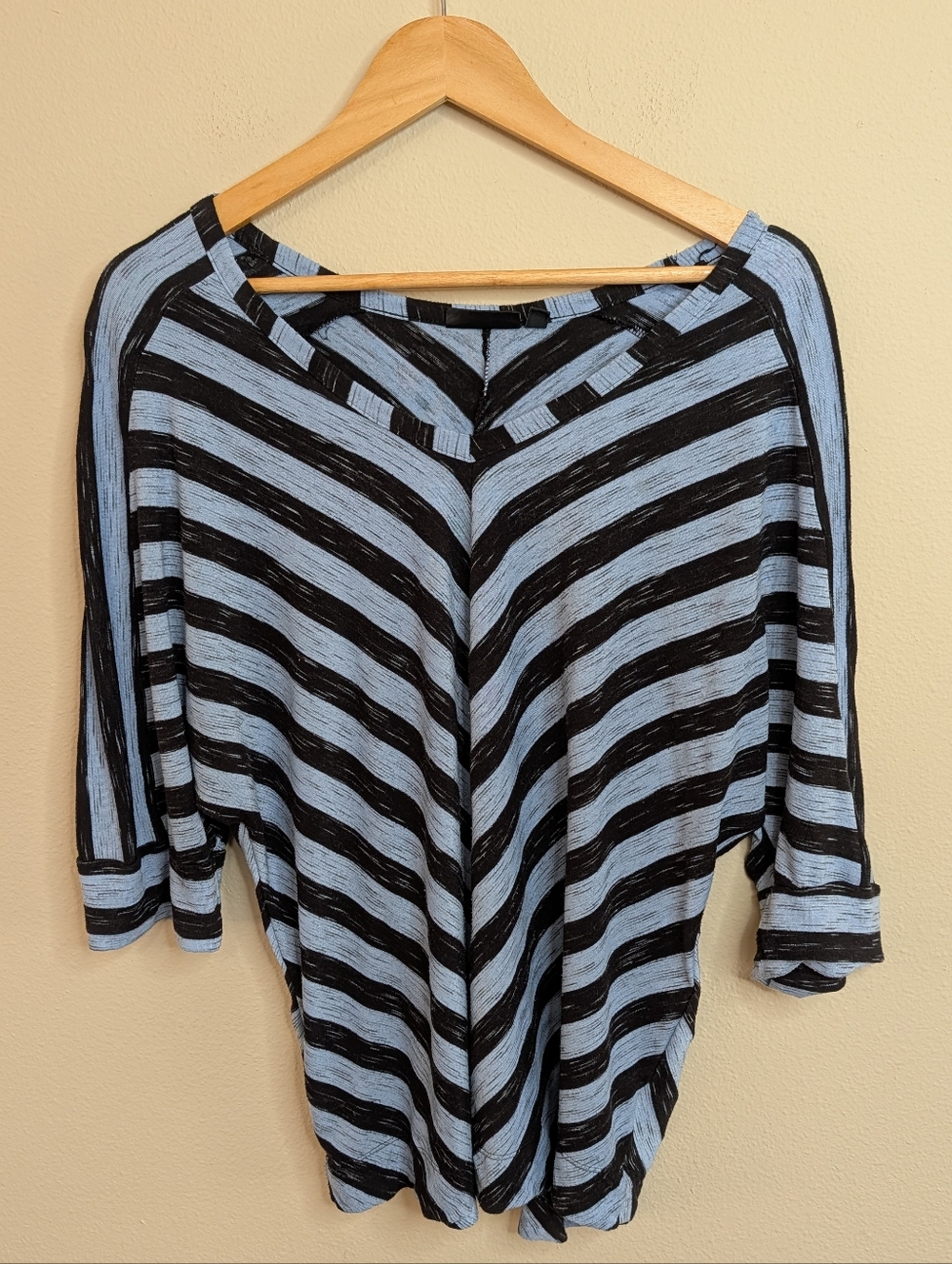 Apt. 9 Striped V-Neck Top 1X Blue Black 3/4 Sleeve Chevron